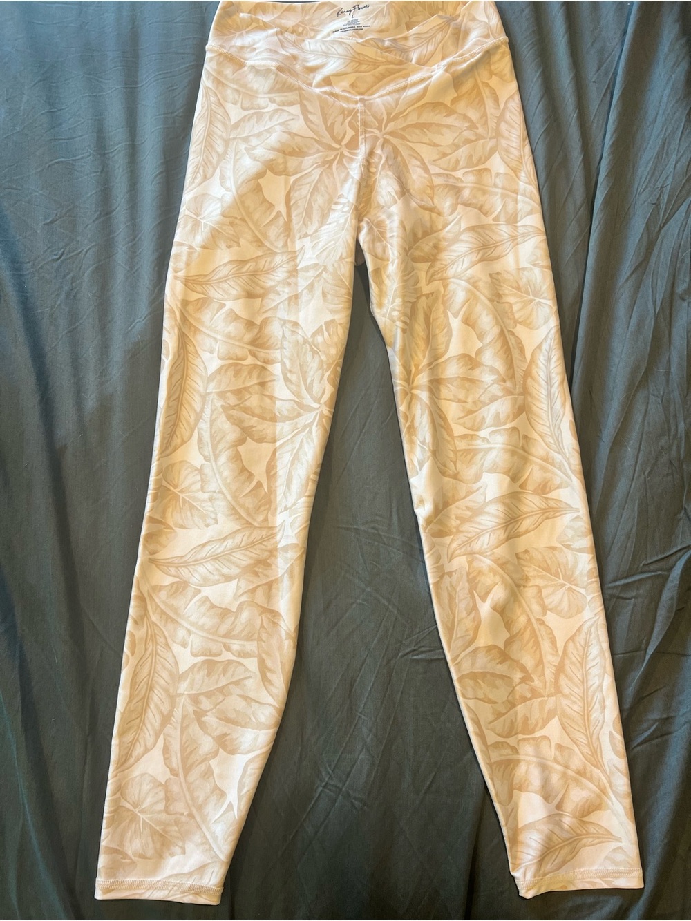Kenny Flowers Cream Leaf-Print Leggings